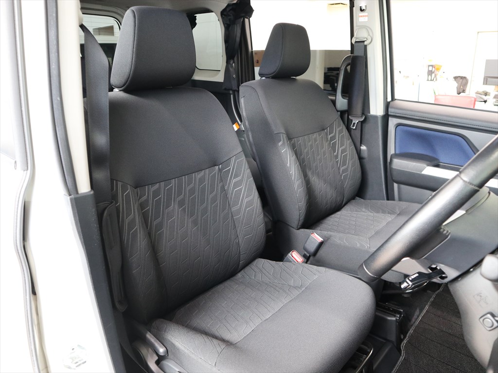 トヨタ　タンク