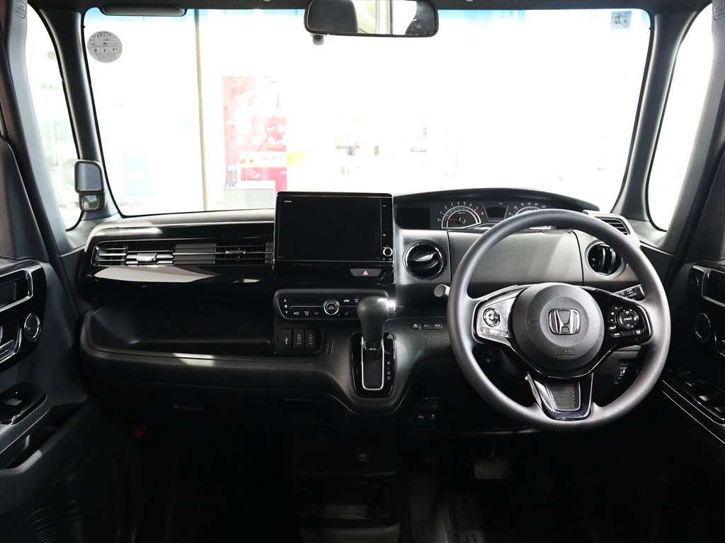 ホンダ　N-BOXカスタム