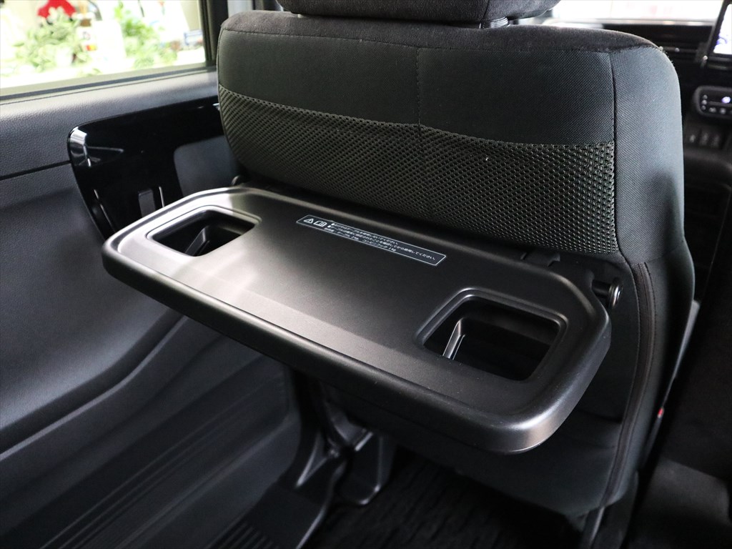 ホンダ　N-BOXカスタム