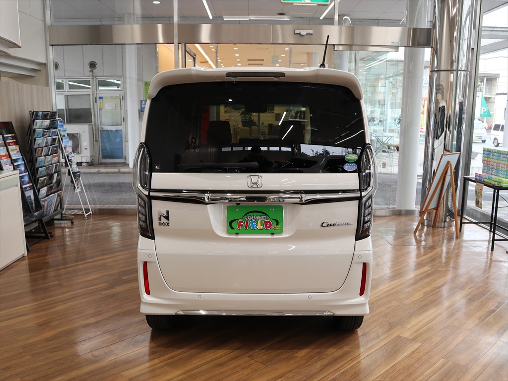 ホンダ　N-BOXカスタム