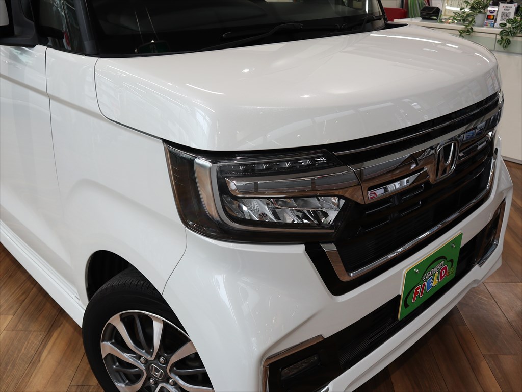 ホンダ　N-BOXカスタム