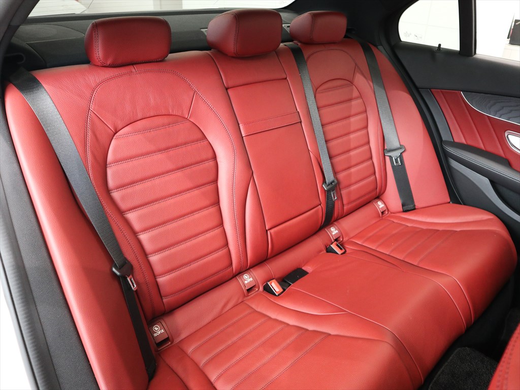 メルセデスベンツ　Cクラスセダン