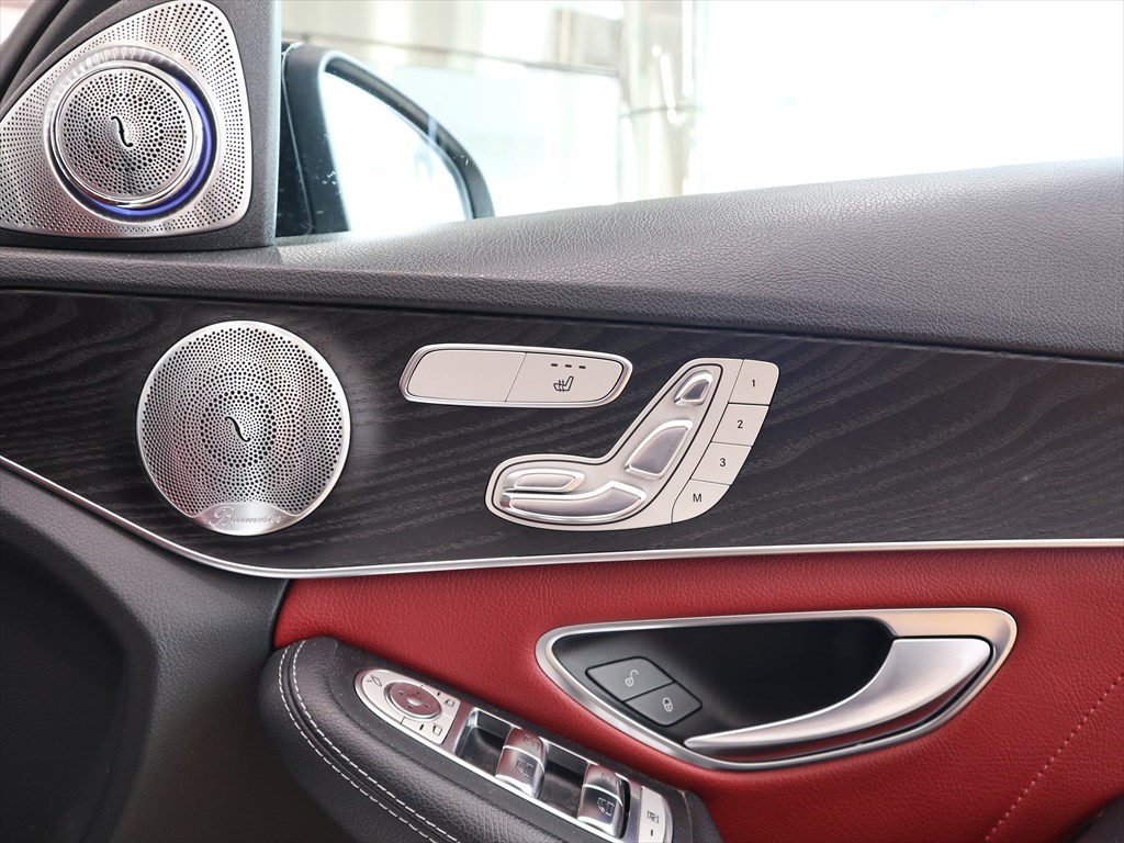 メルセデスベンツ　Cクラスセダン