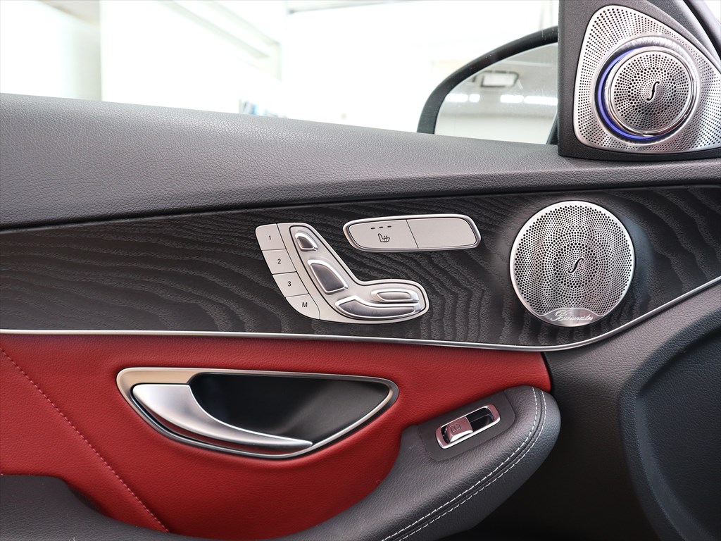 メルセデスベンツ　Cクラスセダン