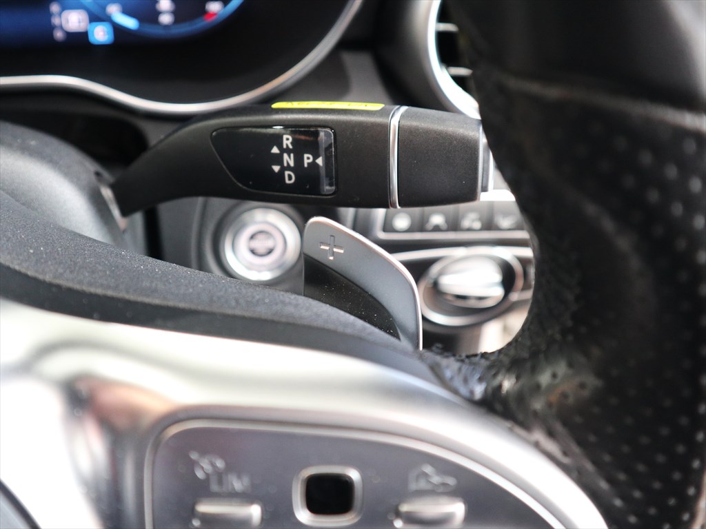 メルセデスベンツ　Cクラスセダン