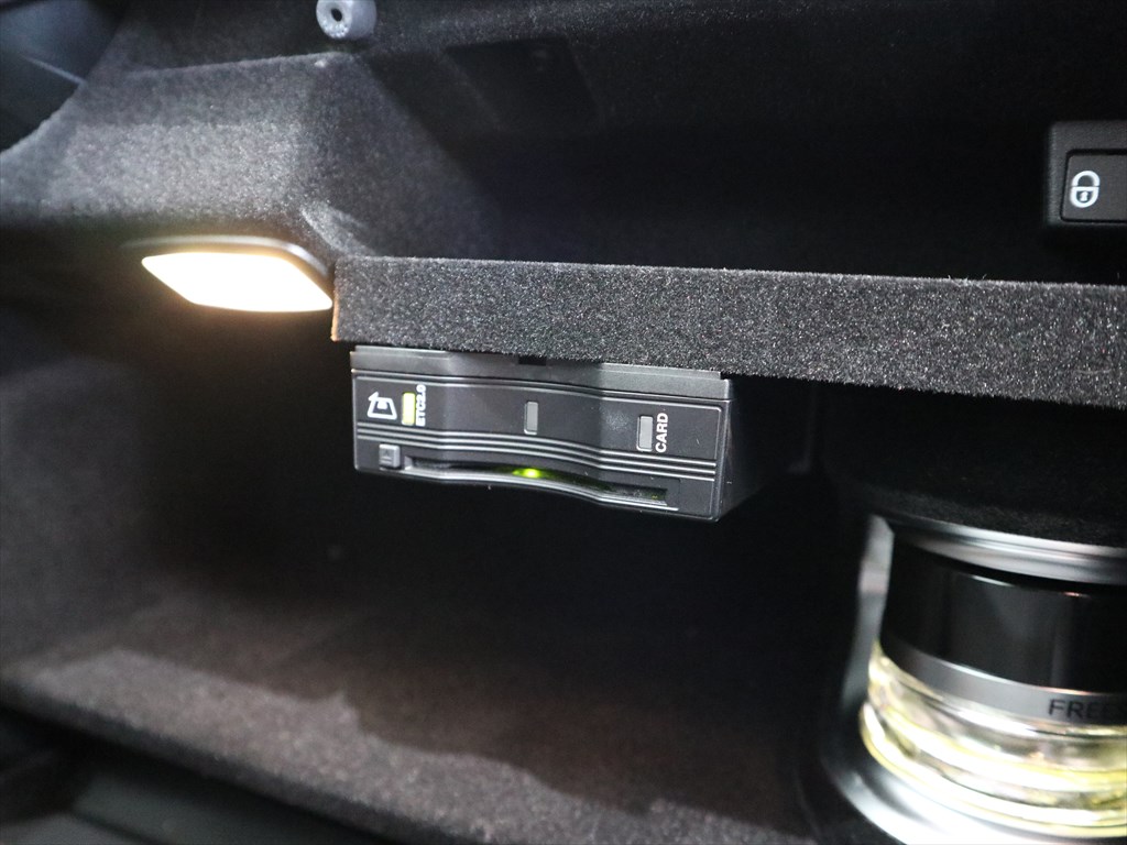 メルセデスベンツ　Cクラスセダン