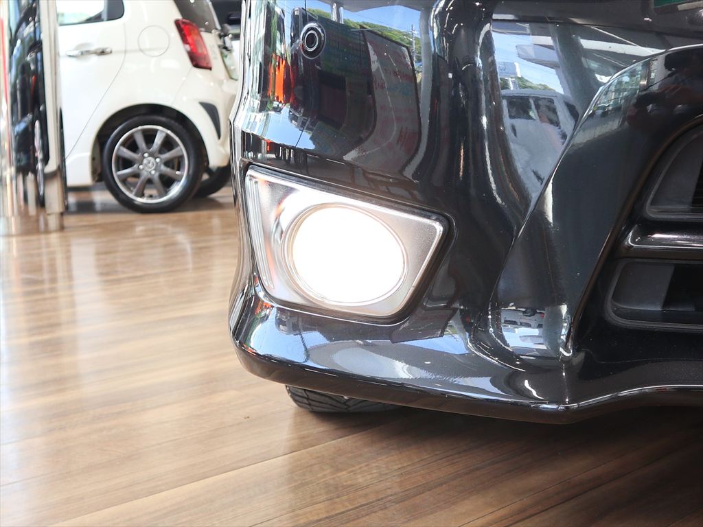 日産　セレナ