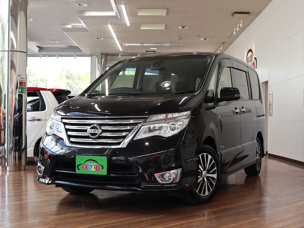 日産　セレナ