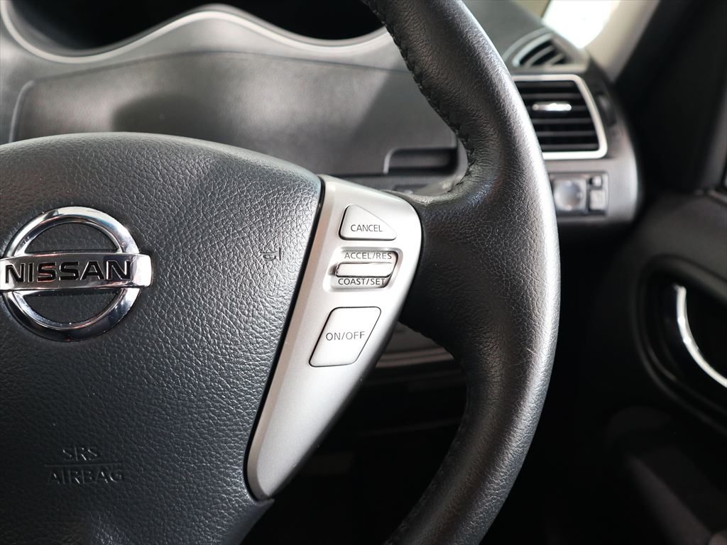 日産　セレナ