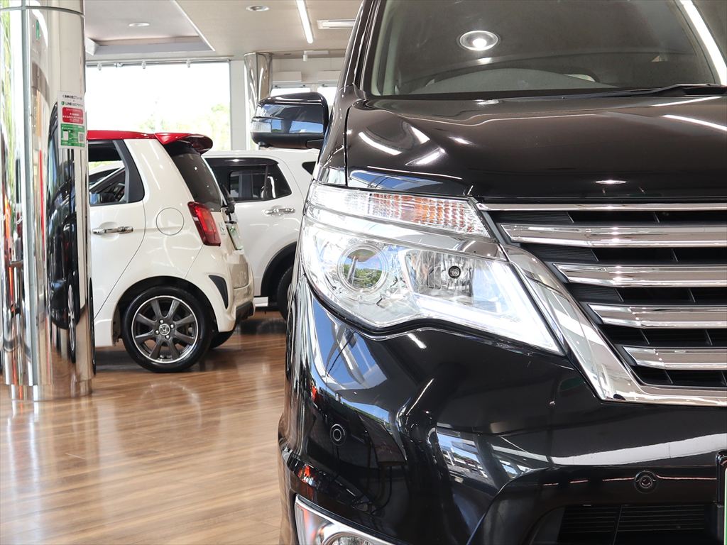 日産　セレナ
