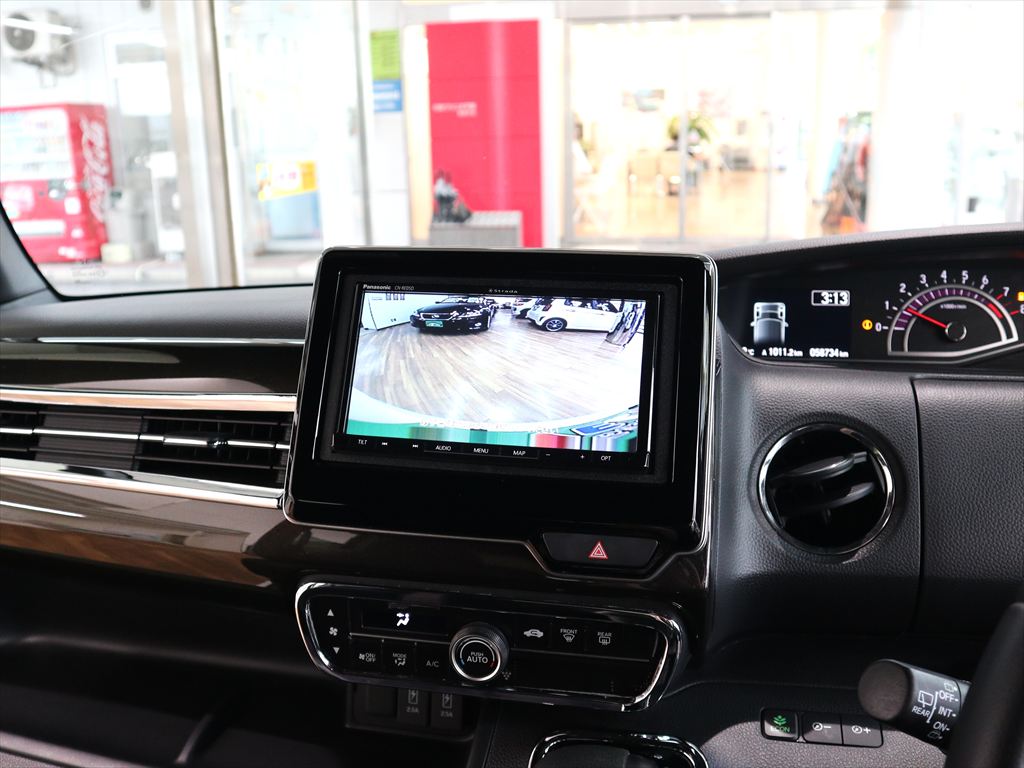 ホンダ　N-BOXカスタム