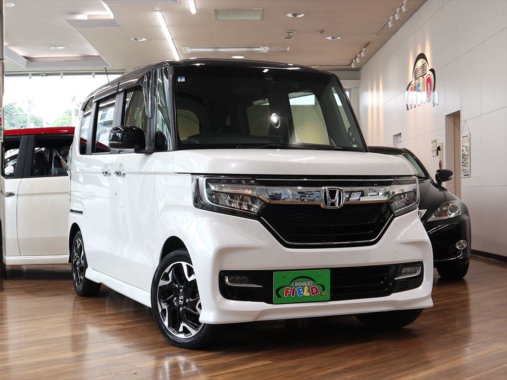 ホンダ　N-BOXカスタム